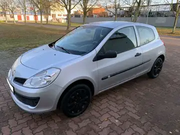 Used Renault Clio 2005
